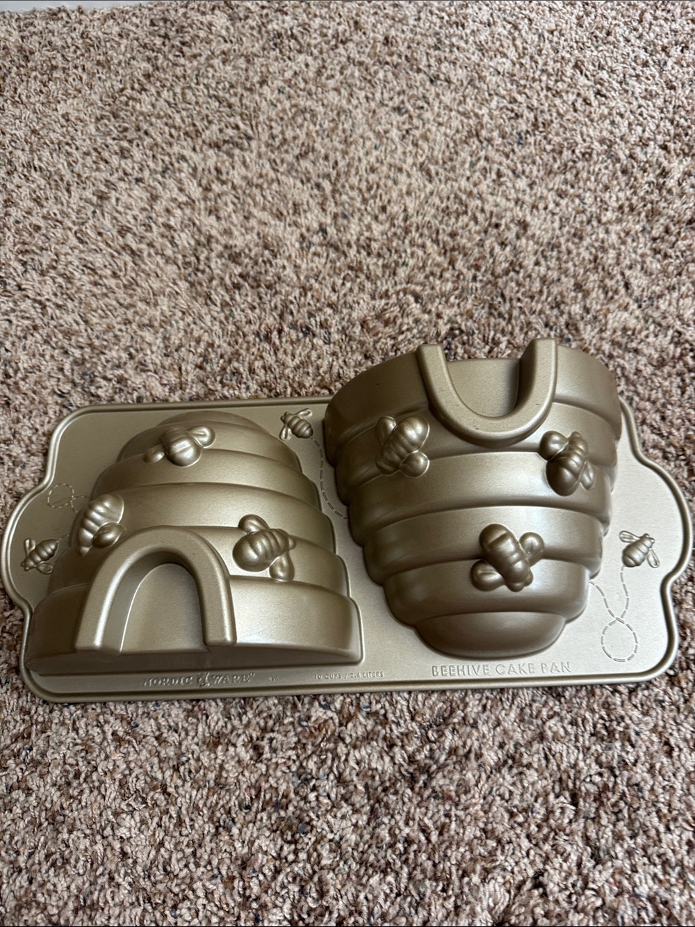 Nordic Ware Gold Beehive Cake Pan Set